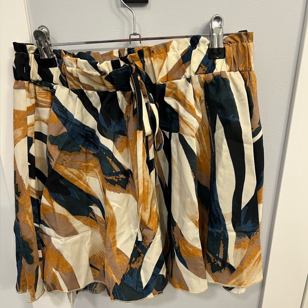 Tropical print shorts